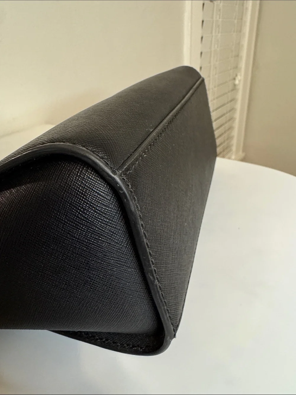 Michael Kors Selma Medium Messenger Bag