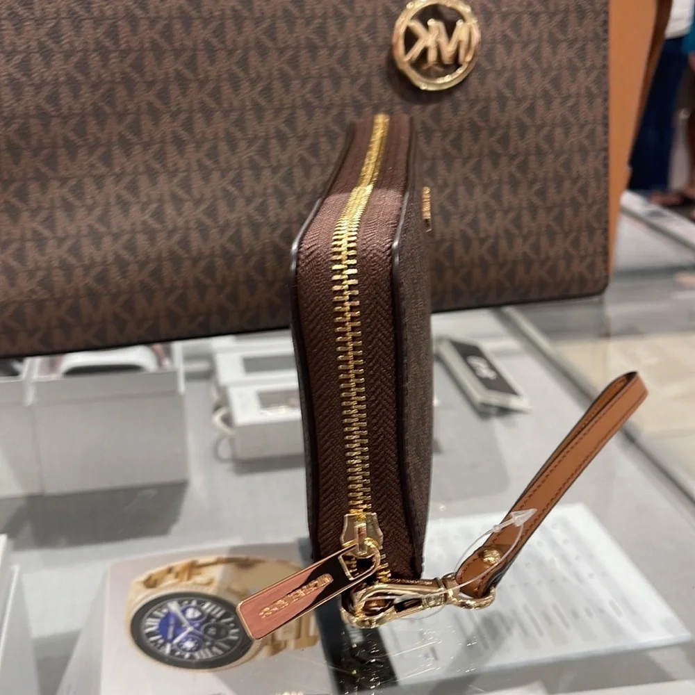 Michael Kors Jet Set Travel Large Travel CONTINENTAL wallet-wristlet-phoneholder