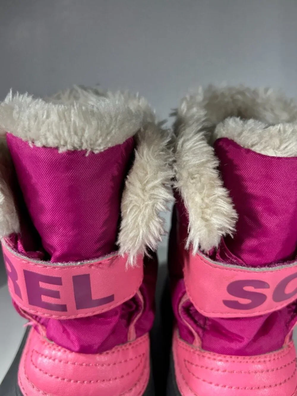 Sorel kids snow