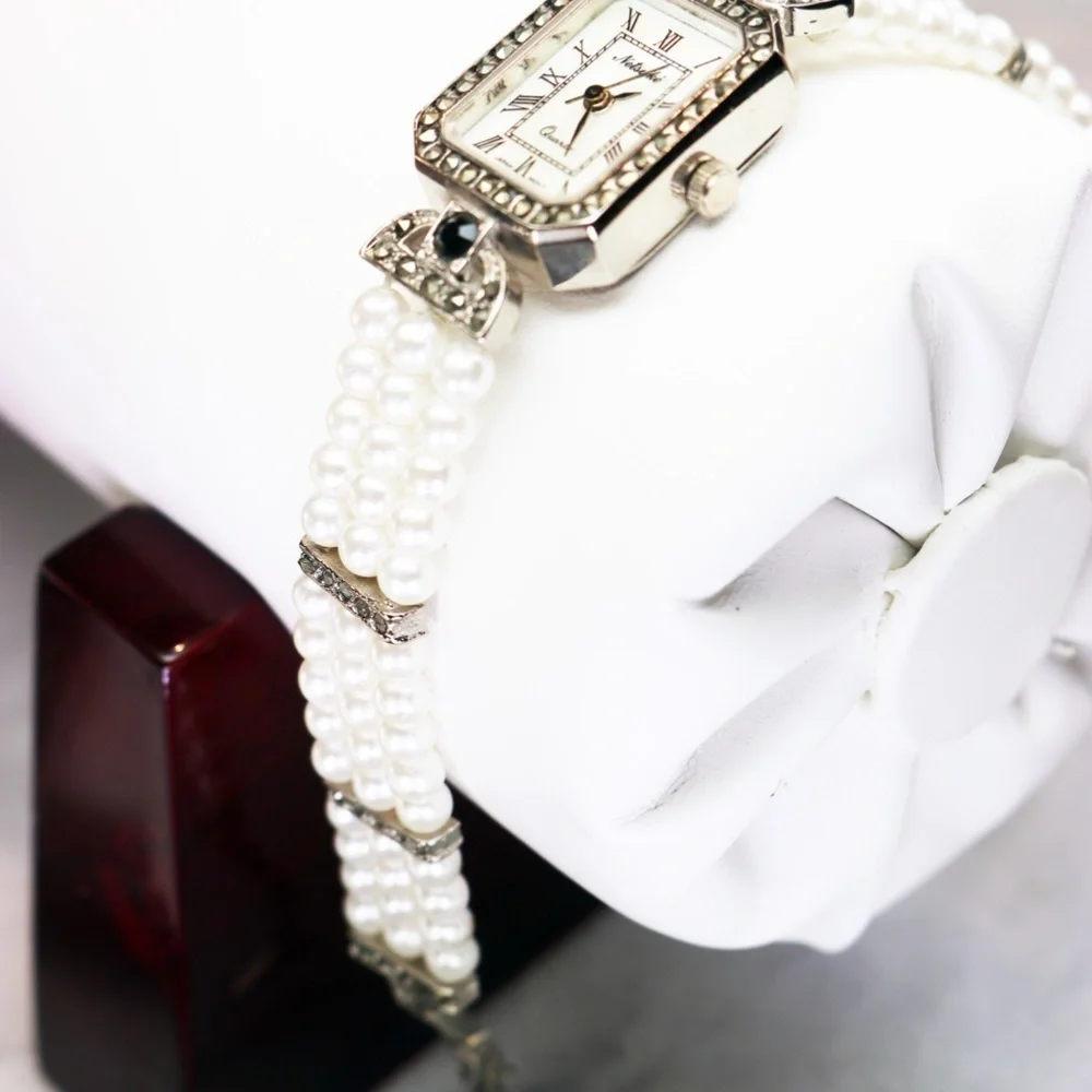 Netsuke japanese mother watch