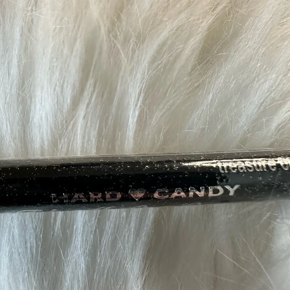 Hard Candy sleek black