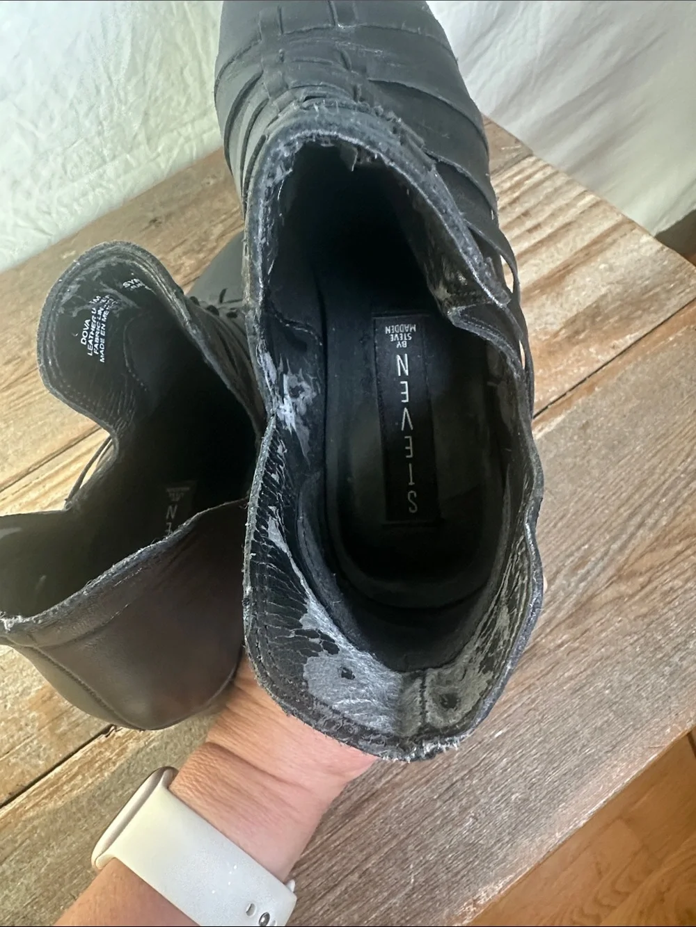 Steve Madden smooth style versatile