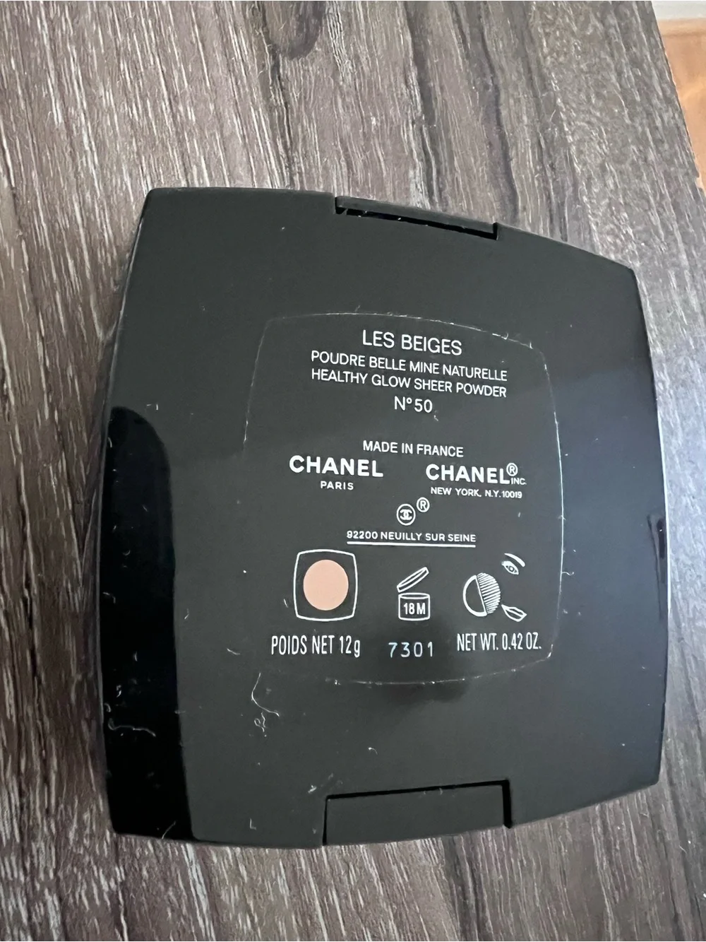 CHANEL rounded few natural