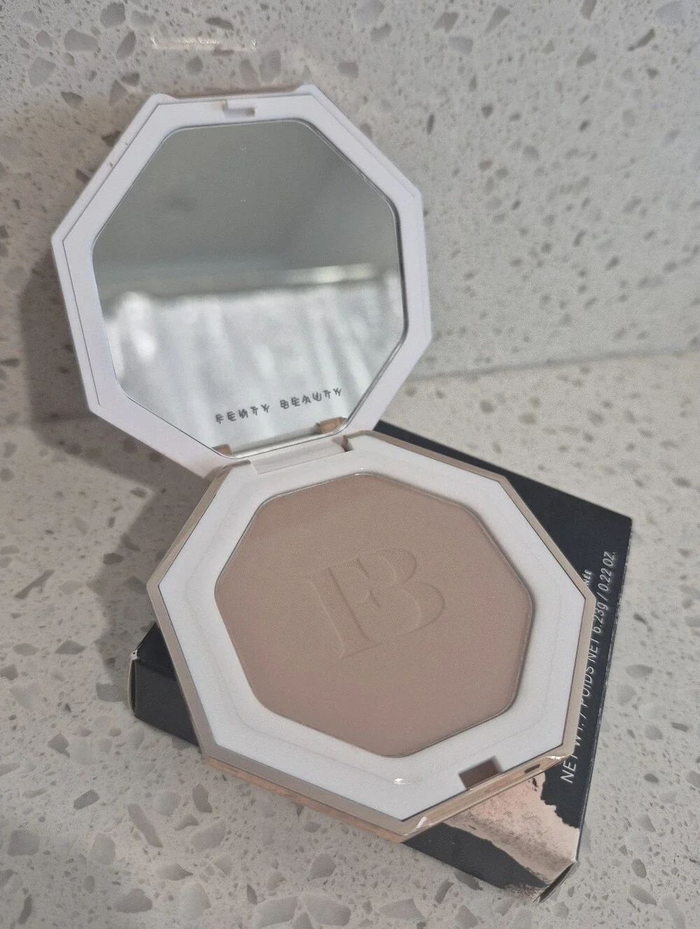 Fenty Beauty Sun Stalk'r Instant Warmth Bronzer