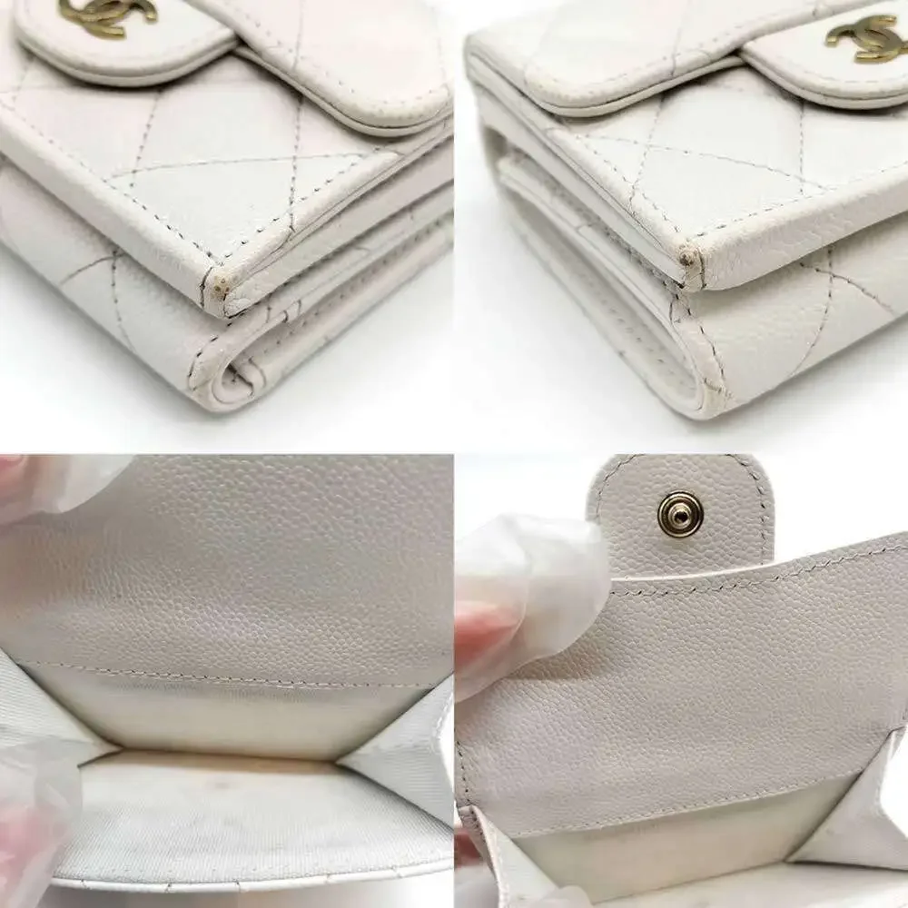 CHANEL Authentic White Caviar Leather Wallet