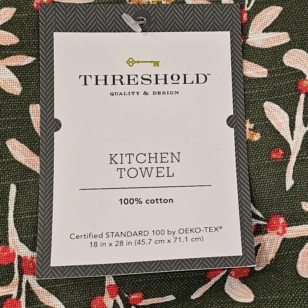 Threshold 3 Pack Cotton Kitchen Towel Green With Winter Berries Kitchen Decor