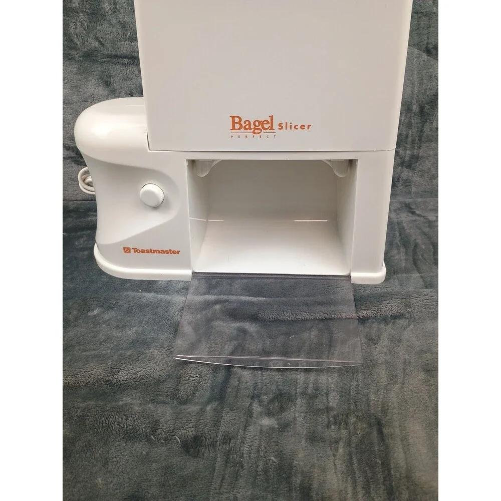 Toastmaster Bagel Perfect Electric Bagel Slicer Model 6125  with Box   Tested