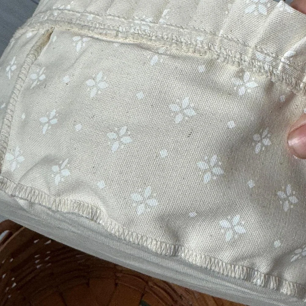 Longaberger 1990 Round Woven Basket Leather Handles Fabric Liner Plastic Insert