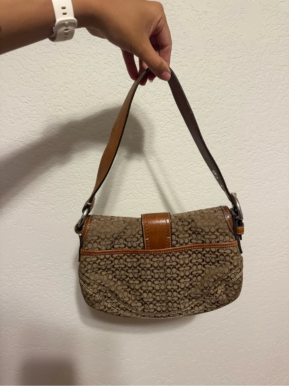 COACH | Vintage SoHo Signature Canvas Buckle shoulder bag | Brown
