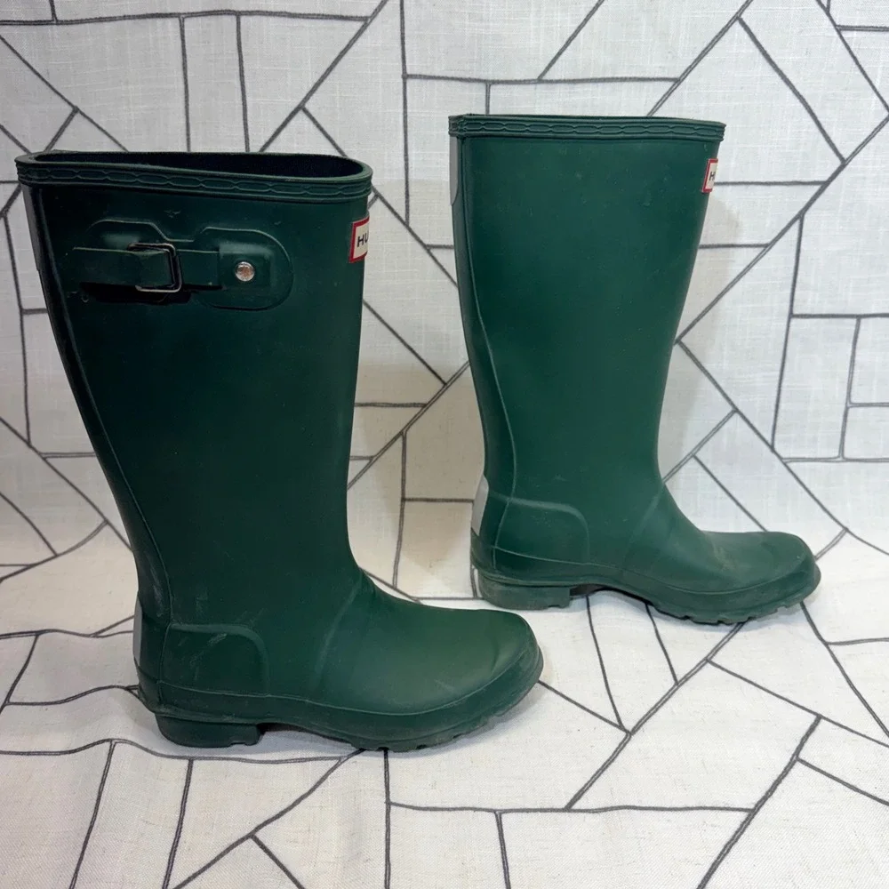 Hunter Rain Boots Size 2B/3G Green Kids Original Tall Waterproof Rubber Boots