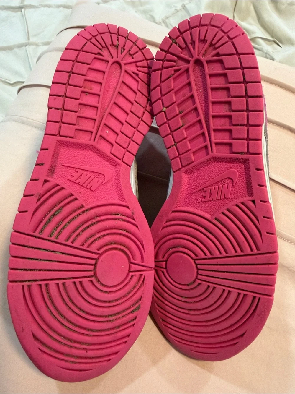 Nike Low-Top Dunks Sneakers in Hot Pink (fuscia) and White