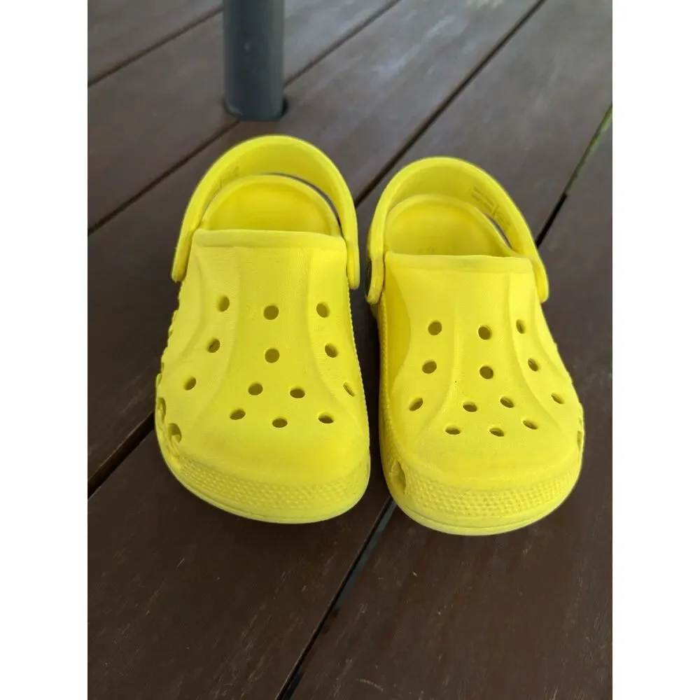 Crocs Classic Clog Yellow Kids Unisex Size C10 Slip-On Comfort Casual Sandals