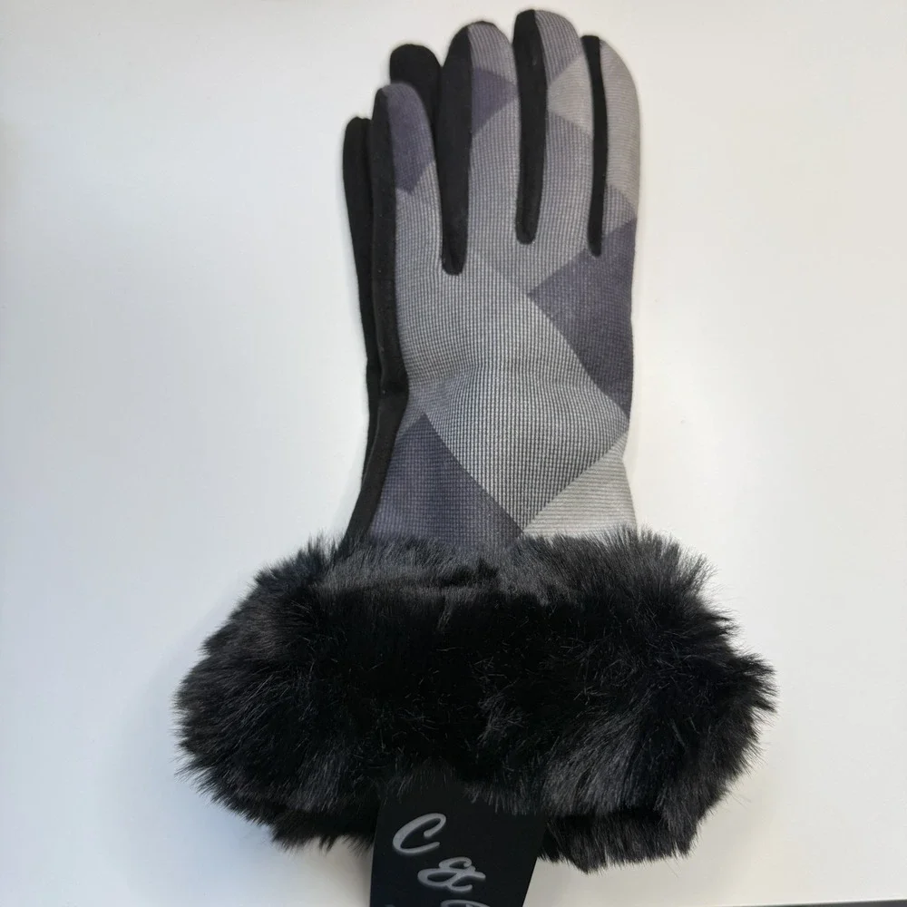 Faux Fur‎ Winter Texting Gloves Ladies NWT One Size Black Gray