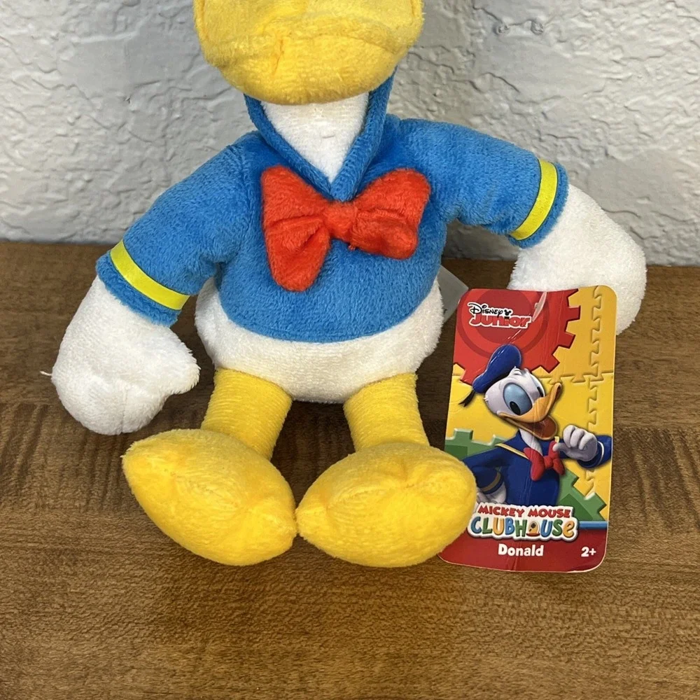 Disney singing mickey