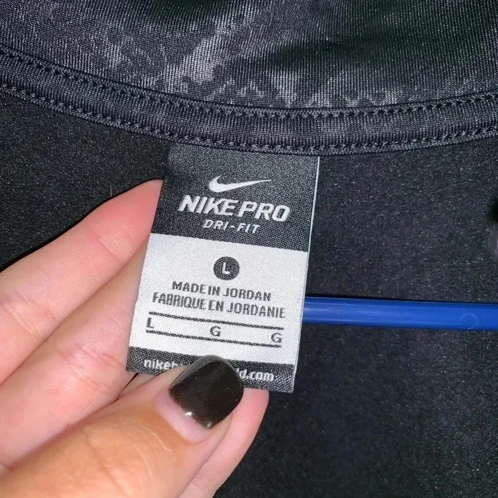 Nike snakeskin print