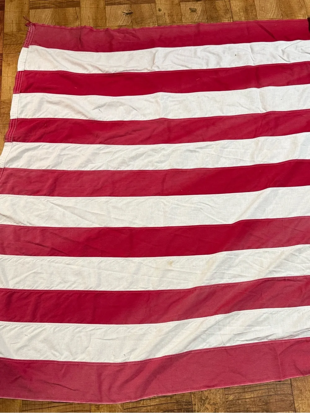 Vintage valley forge USA flag 110x53in large indoor/outdoor 50buntong sewn stars