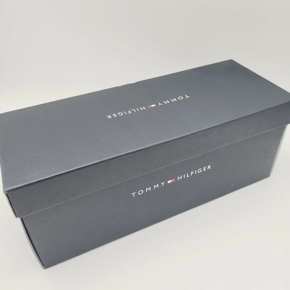 Tommy Hilfiger type leather versatile