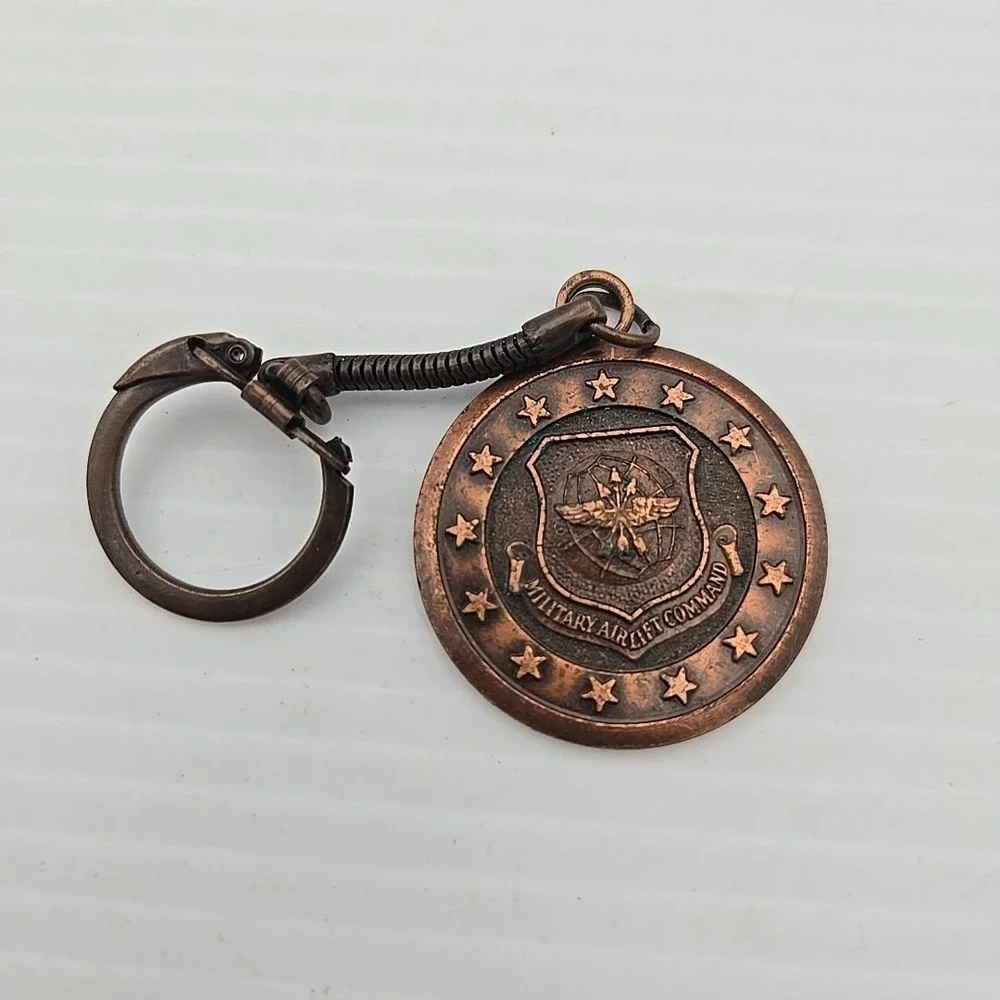 Military Airlift Comand Keychain Vintage‎