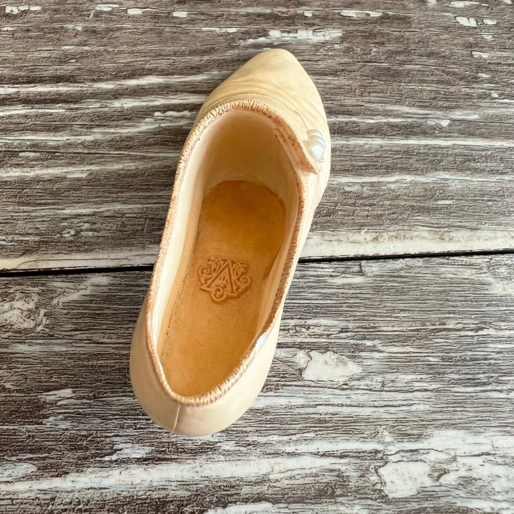 Just The Right Shoe just right
