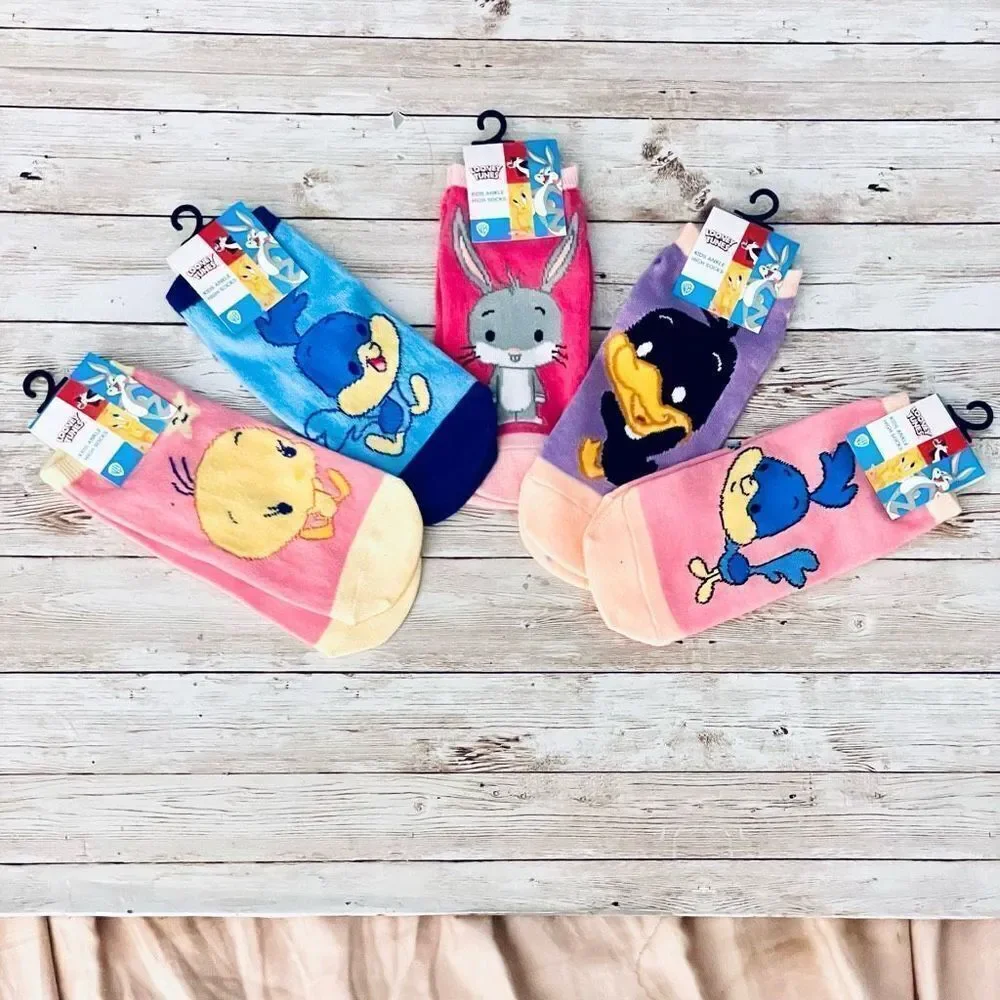 NWT WB  Babies Looney Tunes Kids Girl’s 5 Pack Pink Blue Purple Ankle High Socks