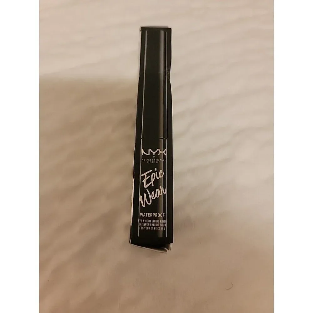 NYX epic wear waterproof