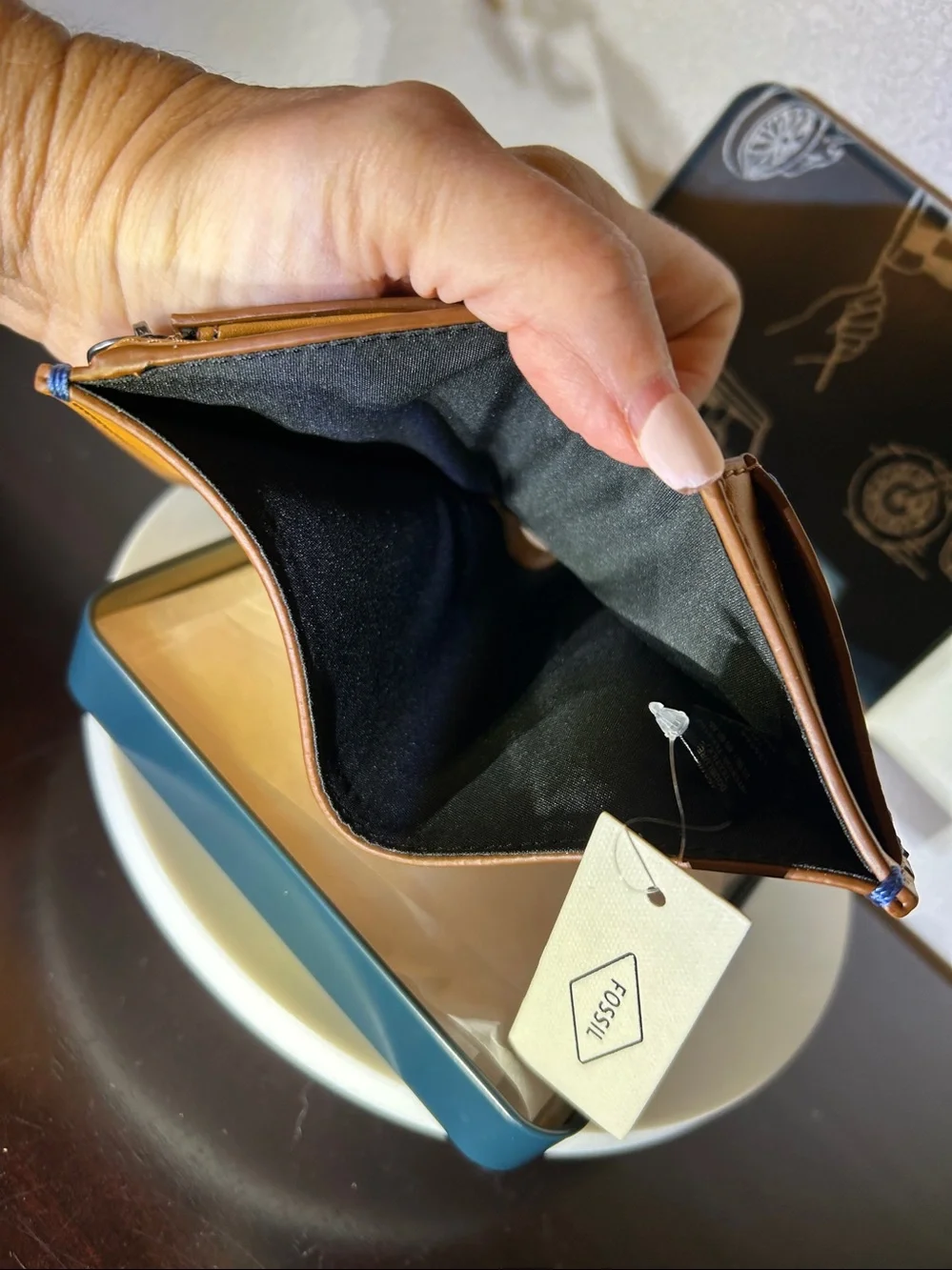 NWT Fossil Joshua Vegan Cactus Bifold Wallet in Tan