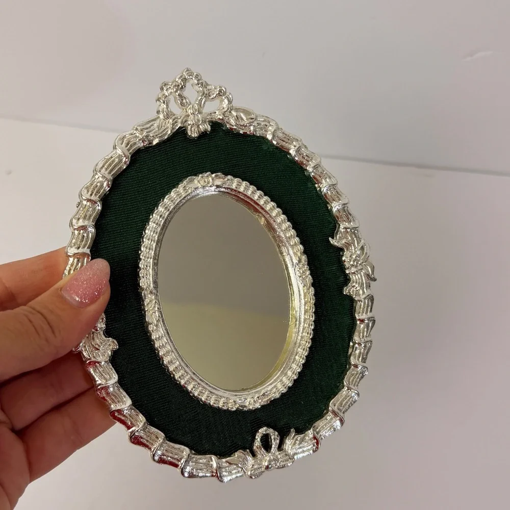 Vintage Emerald Green Silver Ribbon Oval Picture Frame Made in Taiwan R.O.C.