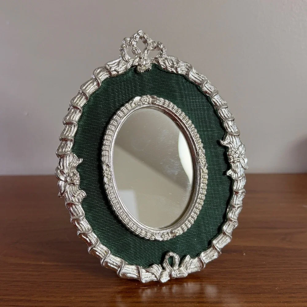 Vintage Emerald Green Silver Ribbon Oval Picture Frame Made in Taiwan R.O.C.