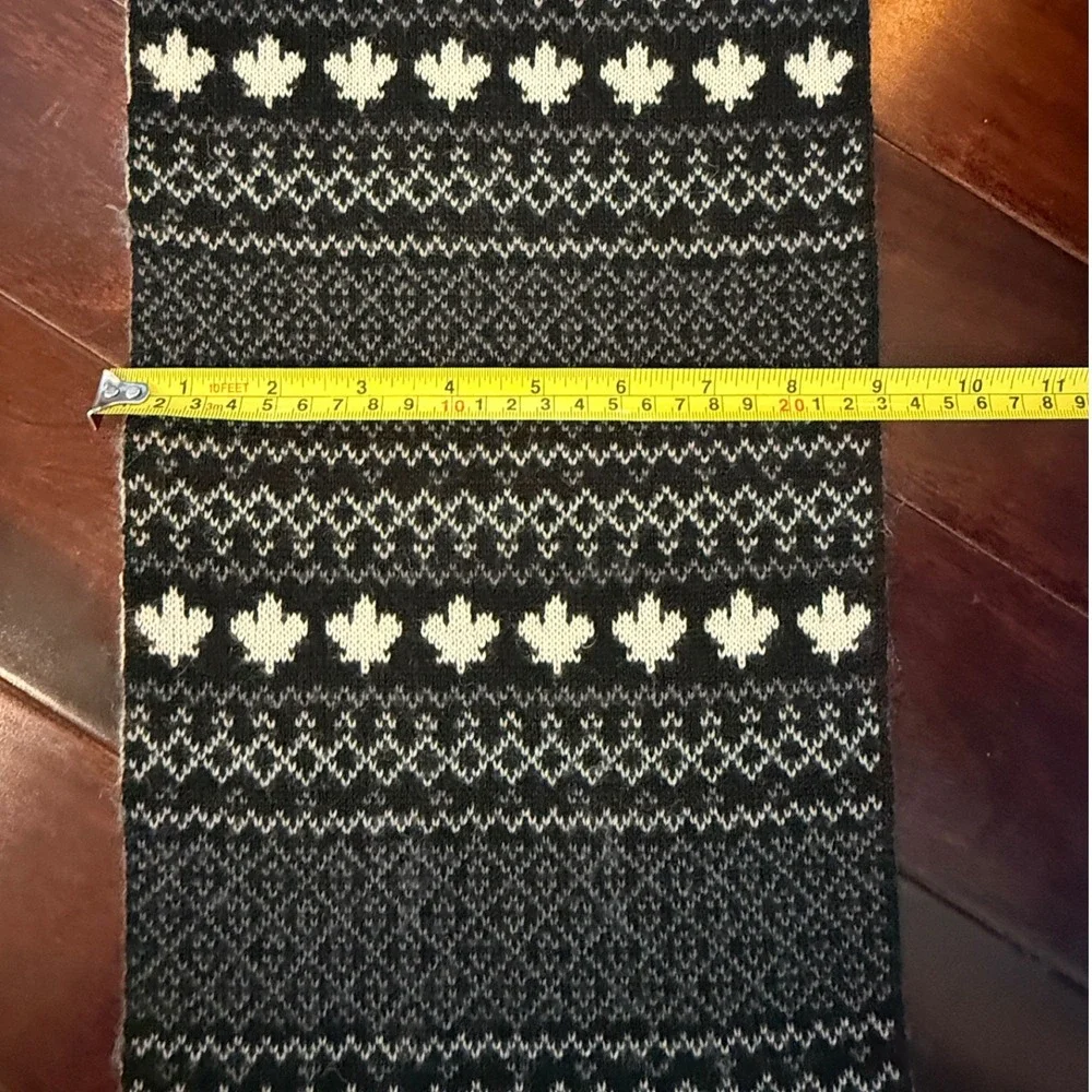 Kootenay knit scarf
