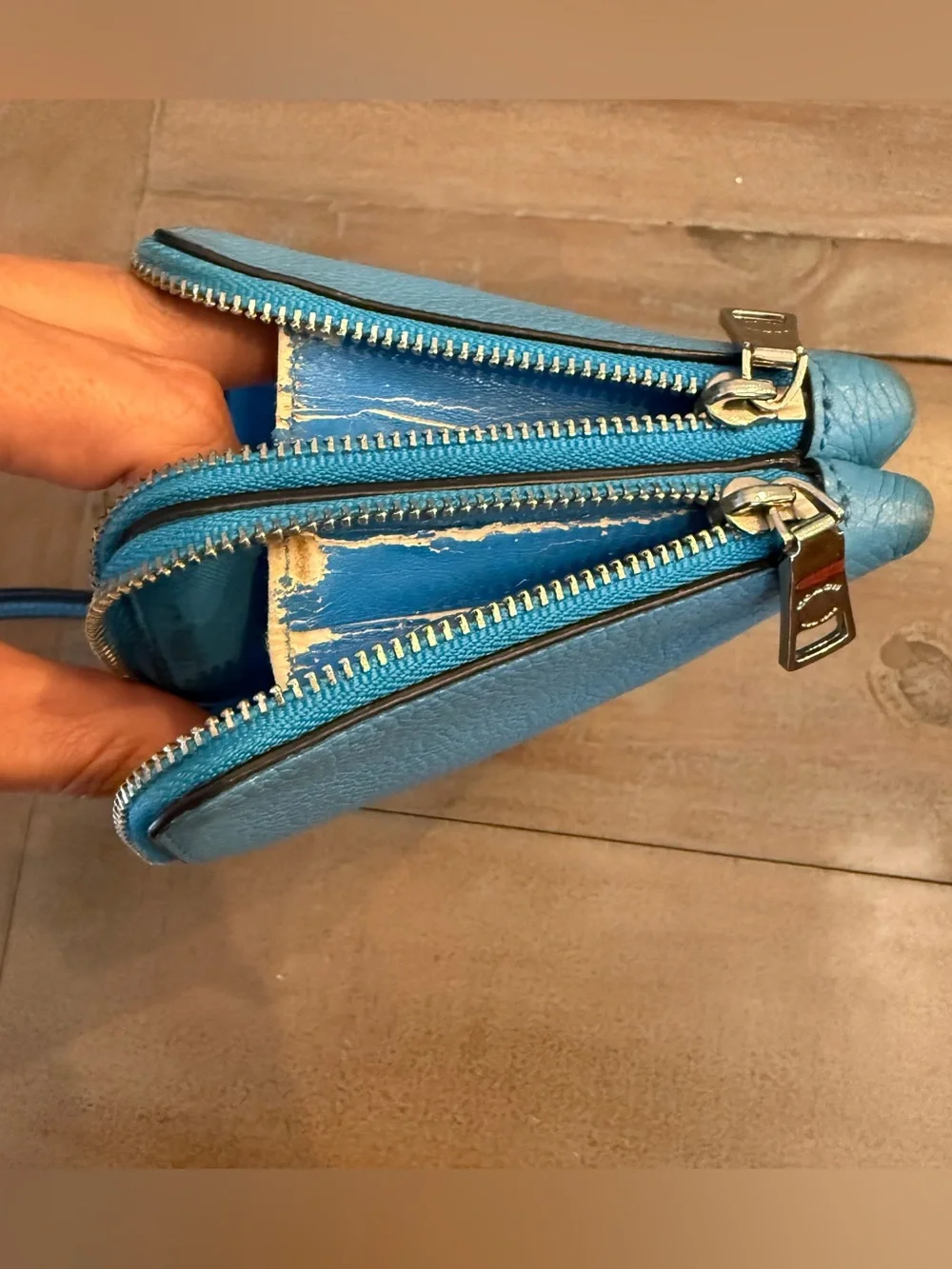 COACH BLUE PEBBLED LEATHER DOUBLE CORNER ZIP ZIPPER WRISTLET CLUTCH WALLET  Used