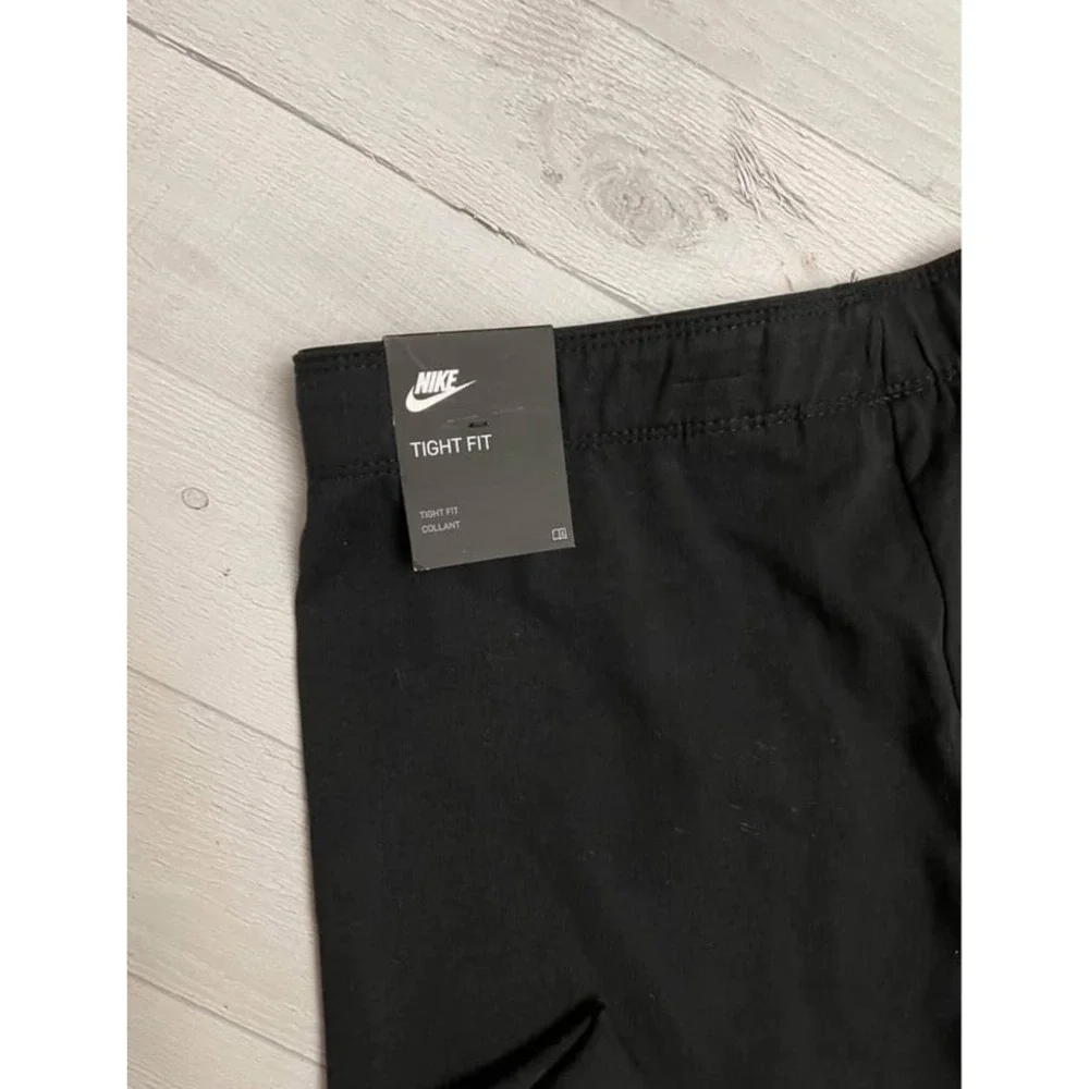 Nike girls black swoosh leggings tight fit youth XL‎ NEW