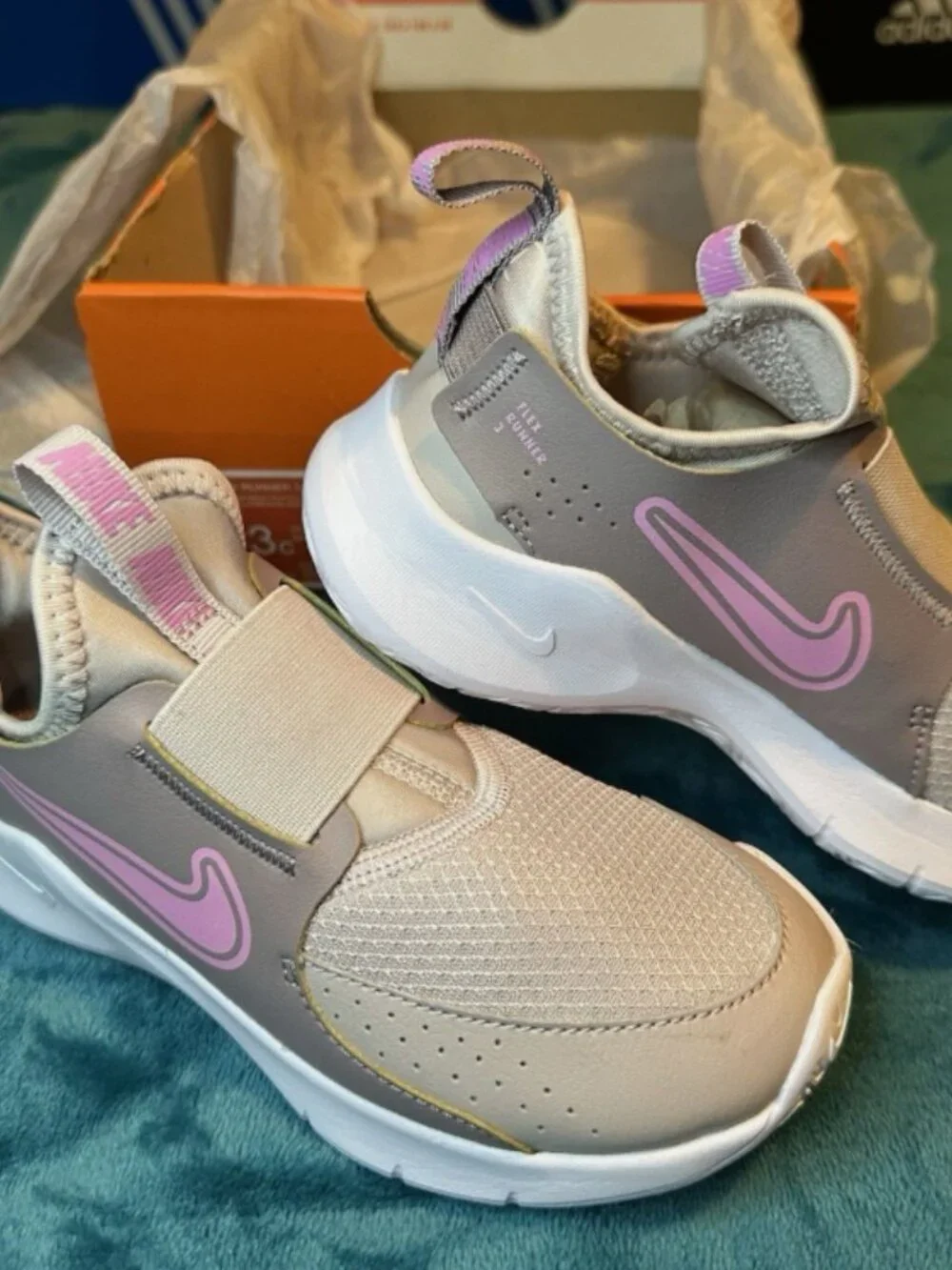 Nike Flex Runner 3 (PS) Gray/Pink/White Slip-On Kids US 13C