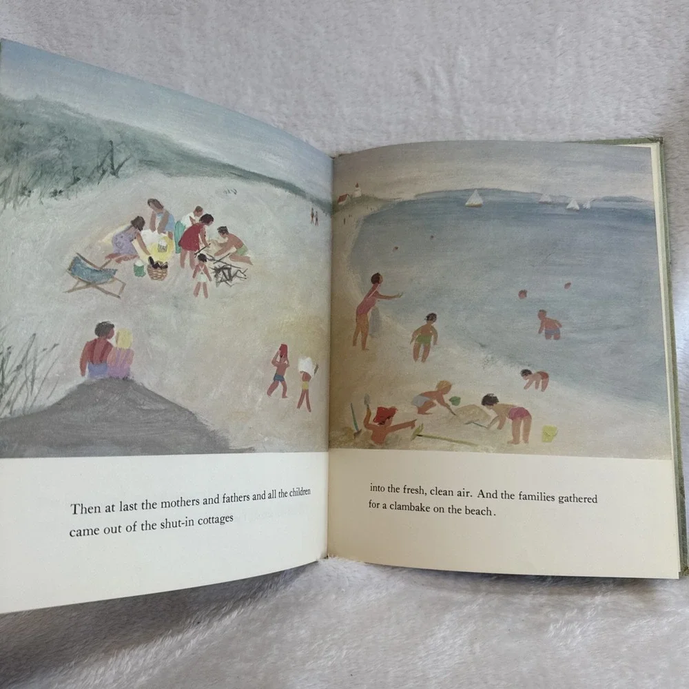 Hide and‎ Seek Fog Childrens Book by Alvin Tresselt Duvoisin 1965 Weekly Reader