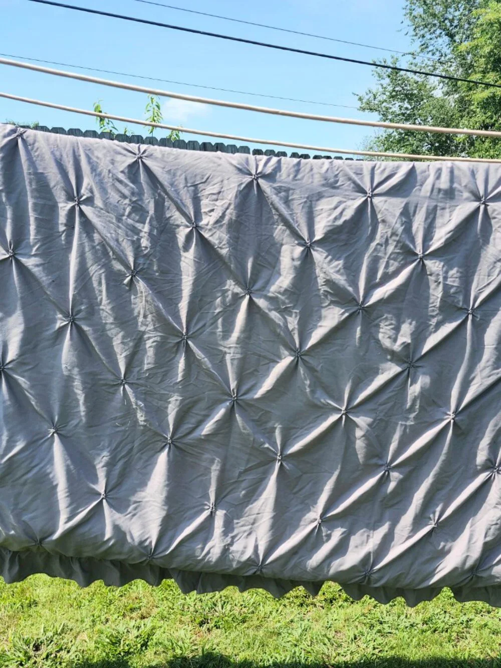 HIG queen comforter & matching shams 90