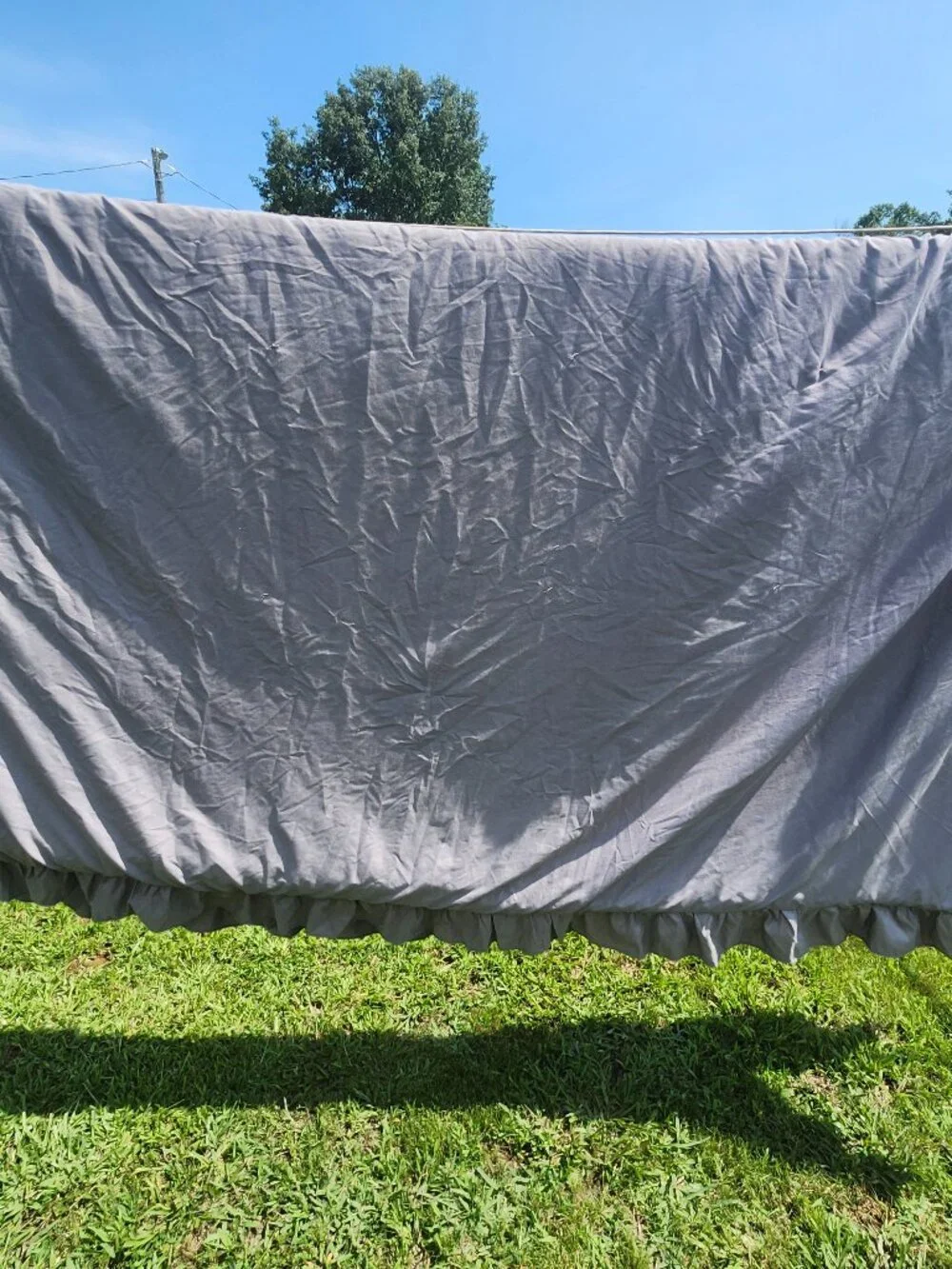 HIG queen comforter & matching shams 90