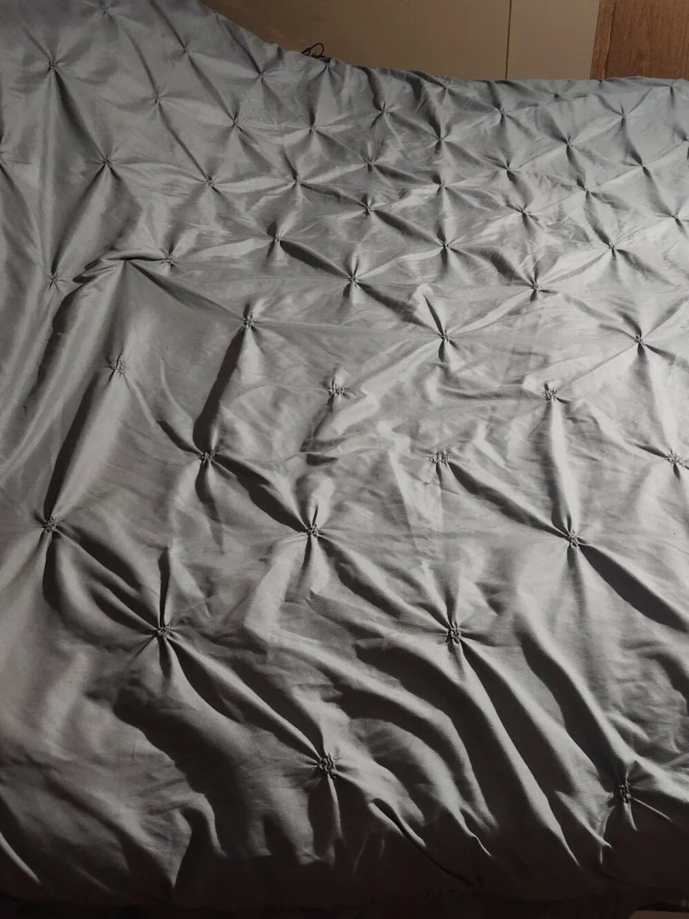 HIG queen comforter & matching shams 90