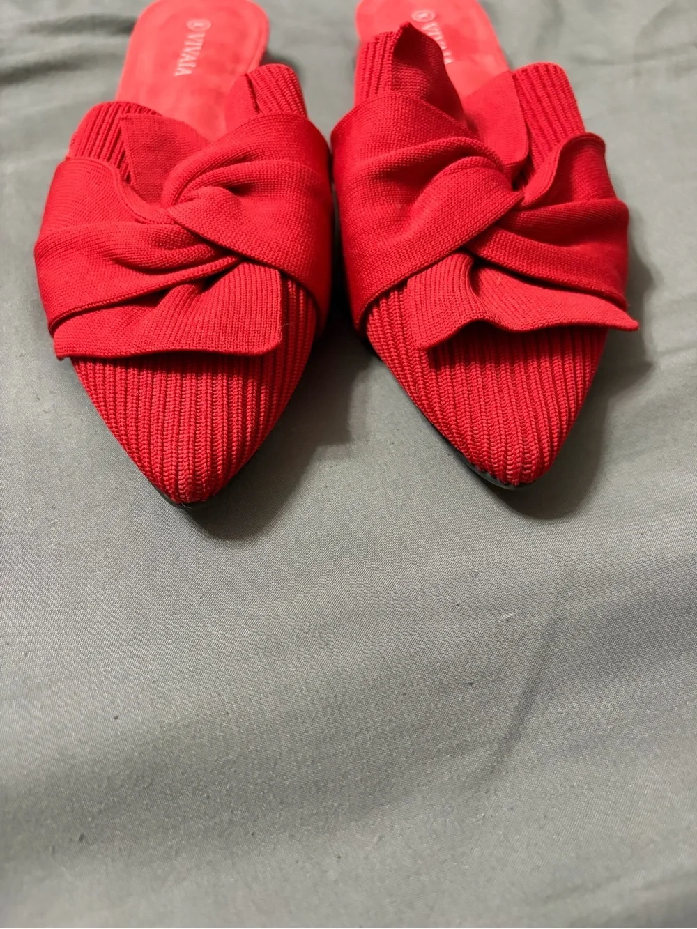 Vivaia elegant red