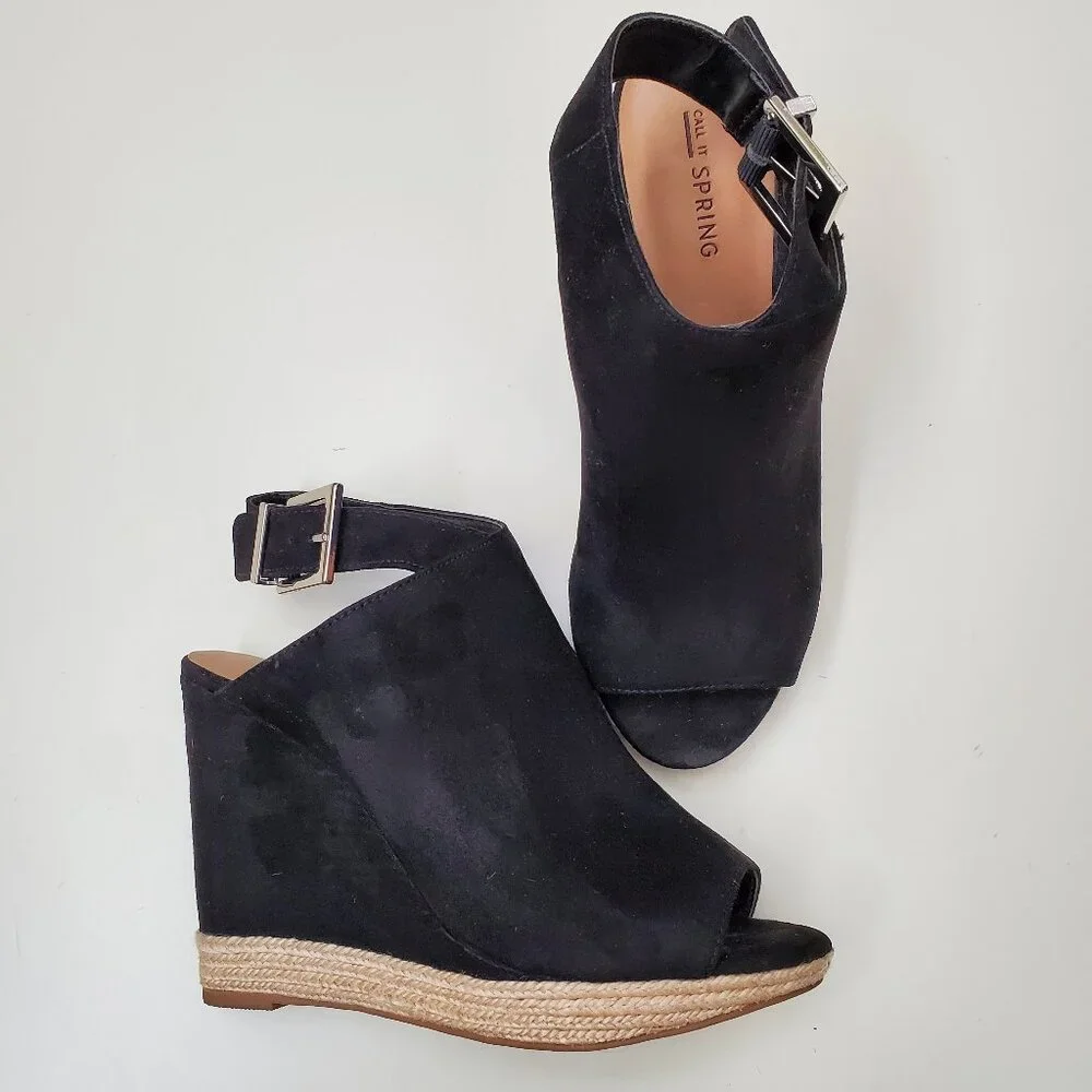 Black wedge espadrilles