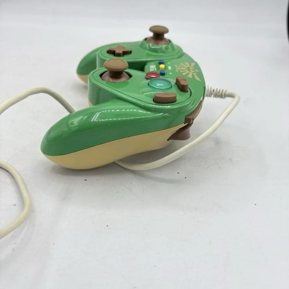 Nintendo Wii PDP‎ Controller 085-006 Wired Fight Pad Link Edition Green
