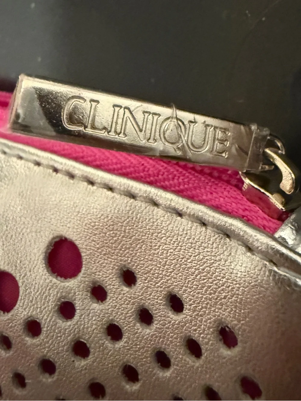Clinique stylish silver