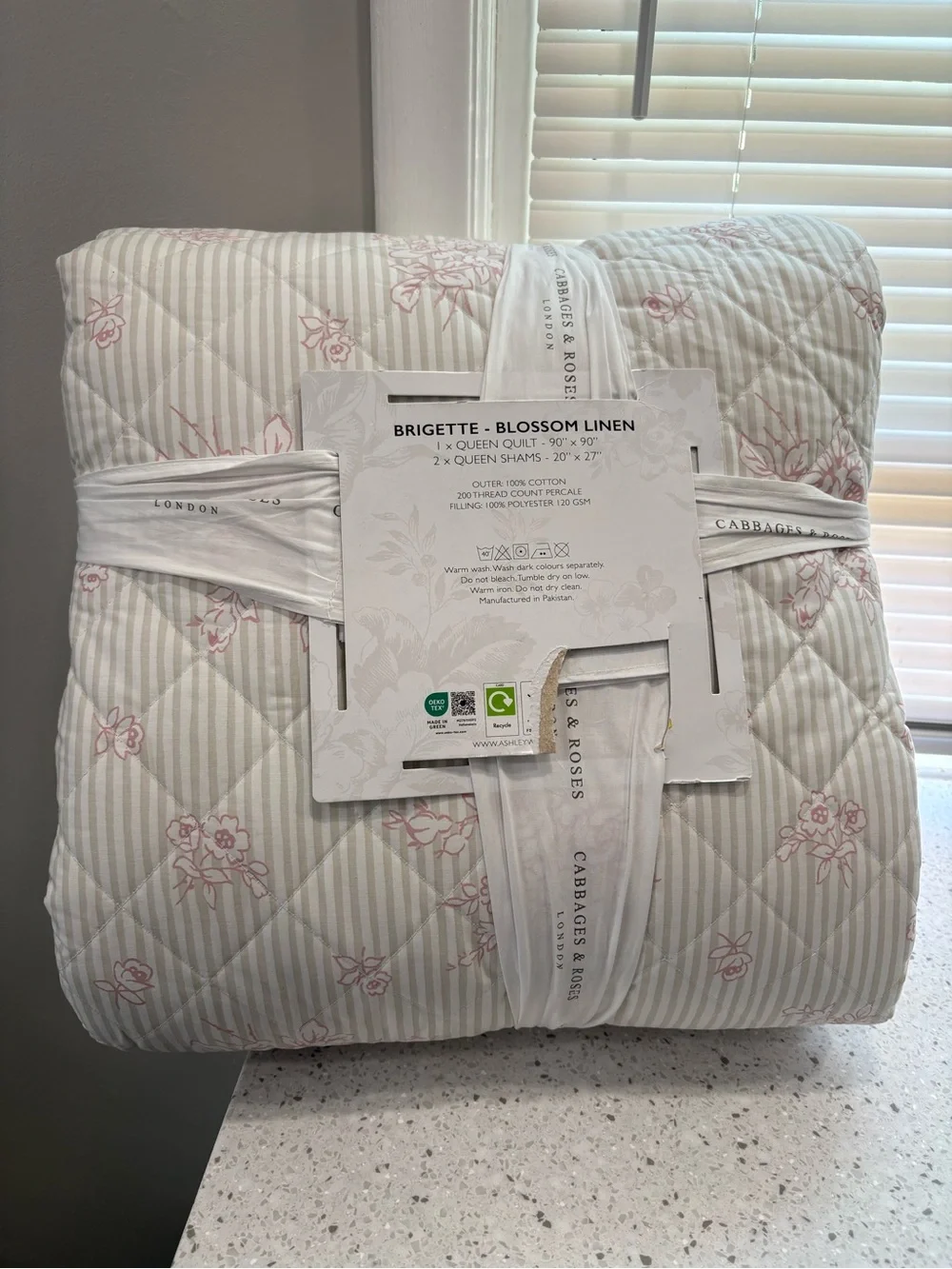 NWT Cabbages & Roses Queen Quilt Set in Brigette- Blossom Linen in Blush