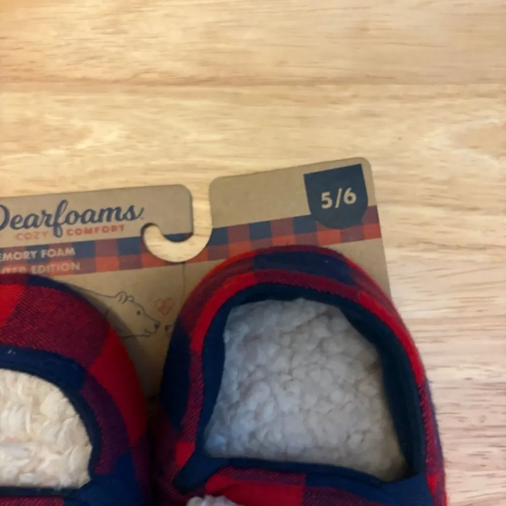 Dearfoam Red And Blue Plaid Slippers‎ Size 5/6