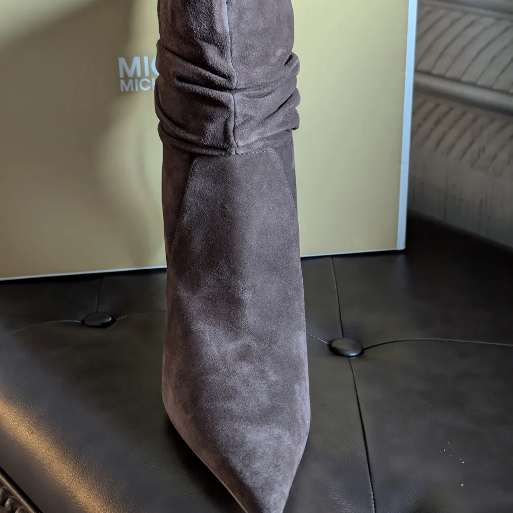 NIB Michael Kors Women's Chocolate Brown Suede Dawn Heeled Booties Size 7
