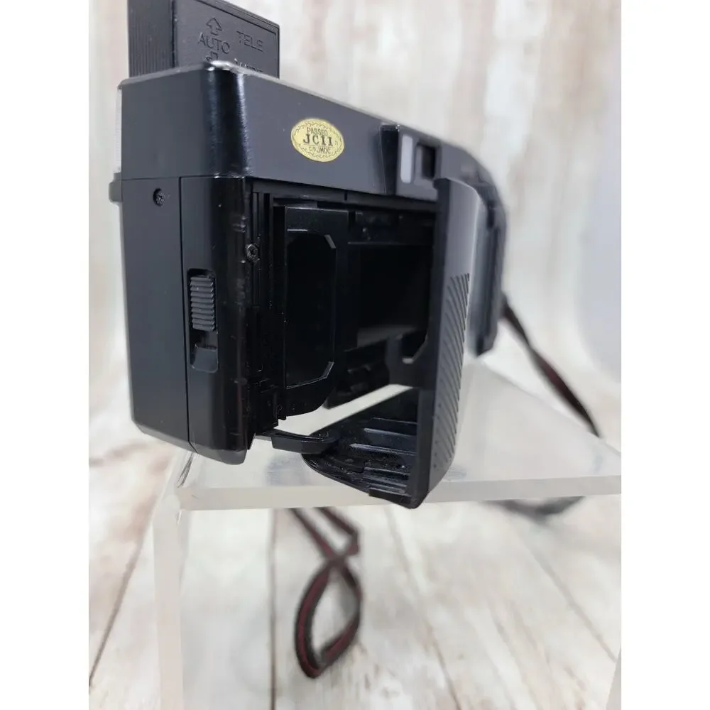 Fuji DL-400 TELE Point & Shoot 35mm Film Camera 35mm-70mm Lens Black w/2 Battery