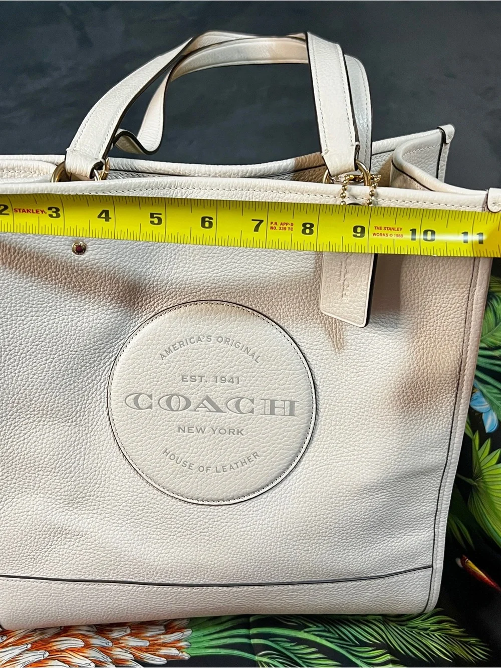 Coach *coach pebbled