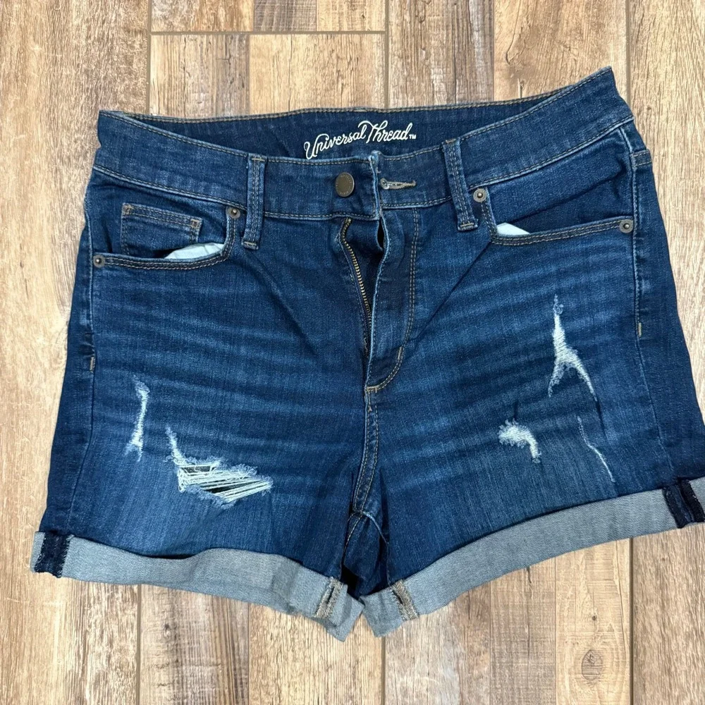 Universal Thread Women High Rise Midi Denim Shorts Dark Wash Distressed Sz 8/29