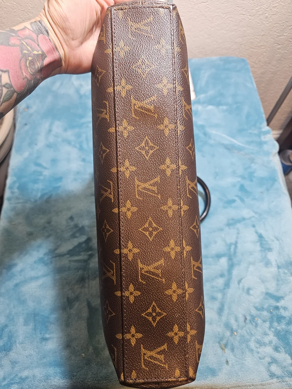 Louis Vuitton classic louis