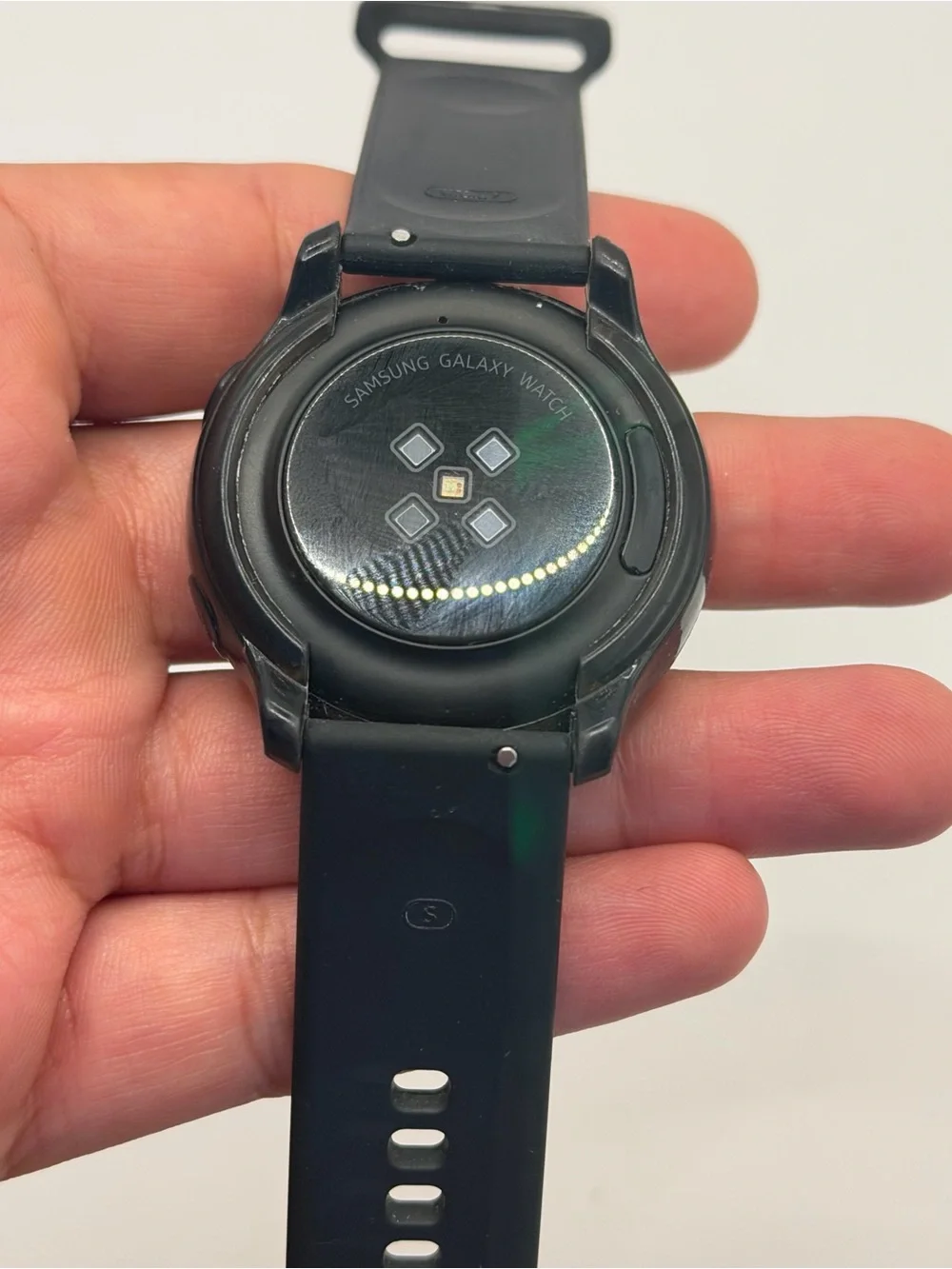 Samsung Galaxy Watch Active, Tested, Charger Included, Case Protecto, Smartwatch