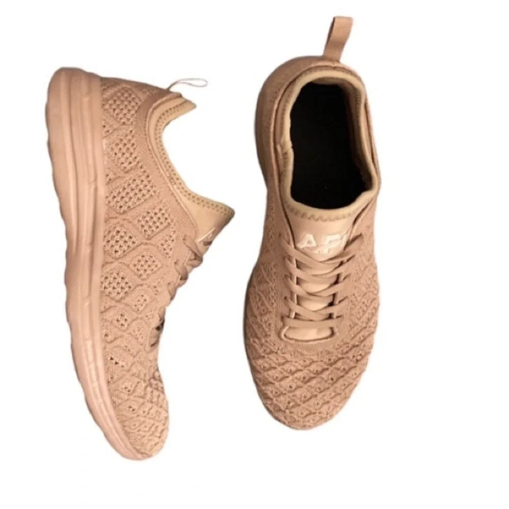 APL Techloom Phantom Women’s Size 10 Blush Neutral
