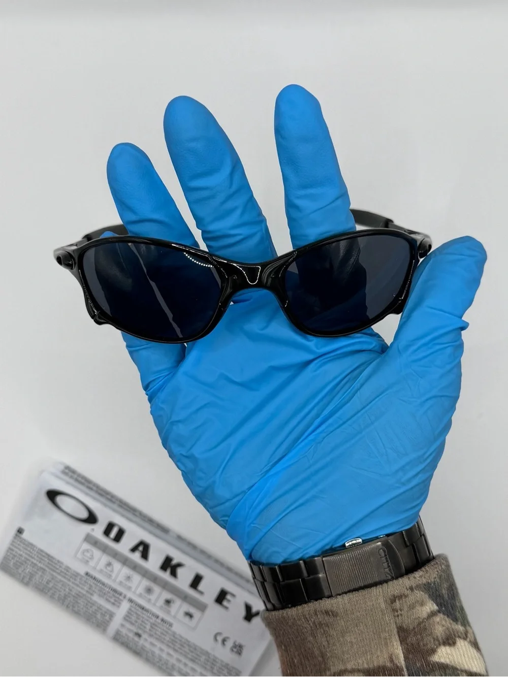 Oakley sport sunglasses